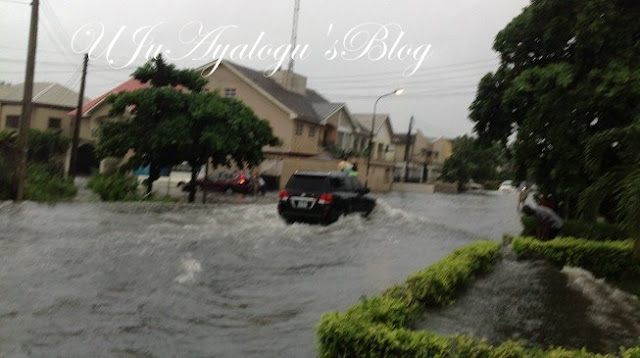 PHOTOS: Flood ‘takes over’ Lekki phase 1