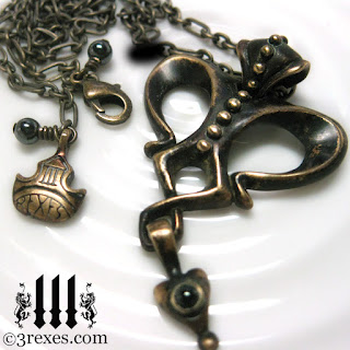 brass gothic heart necklace alice in wonderland