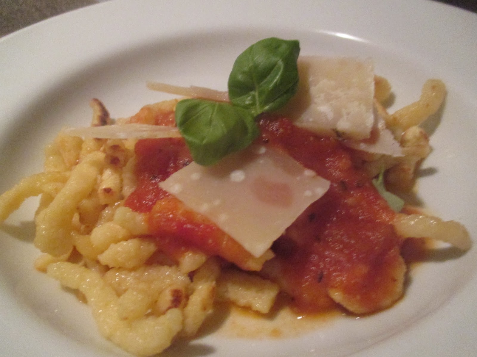 Spätzle mit pikanter Tomatensoße – glatzkoch.de