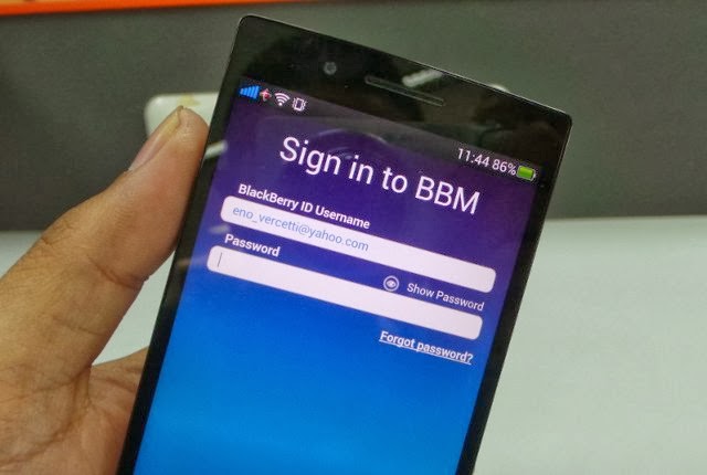  Cihuyy… Ada Fitur BlackBerry Messenger (BBM)Terbaru 