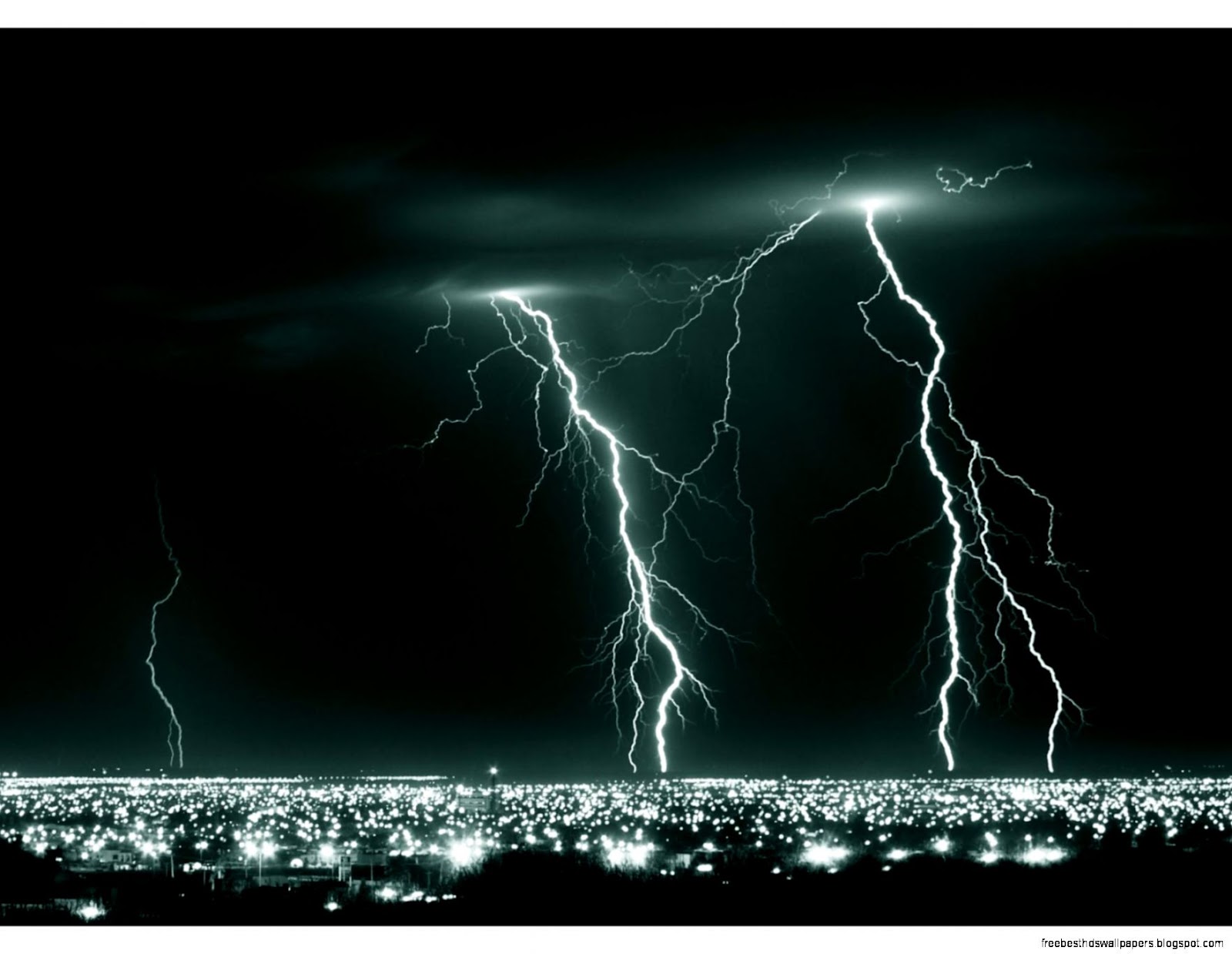 Black and White Lightning