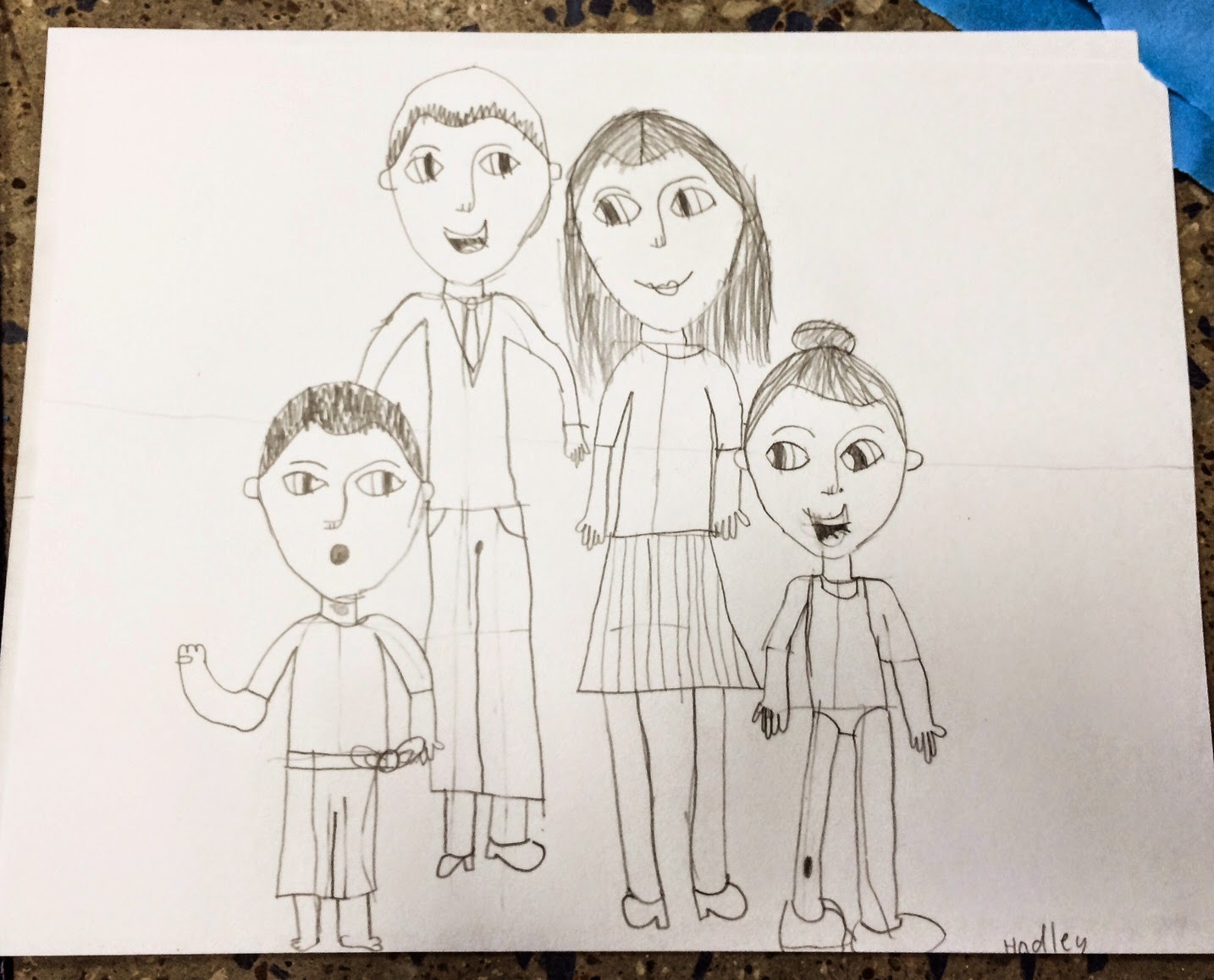 Рисунок семья 3 класс английский язык. Семья рисунок карандашом. Рисунок моя семья карандашом. Портрет семьи рисунок. Рисунок про семью.