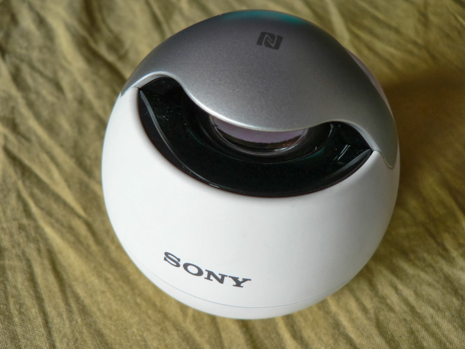 The Life's Way: Product Review - Sony Wireless Speaker SRS-BTV5