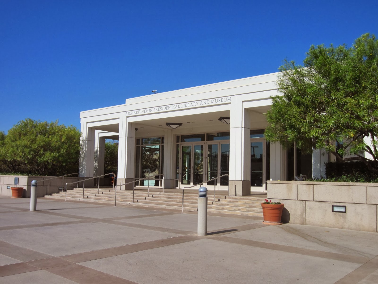 Souvenir Chronicles YORBA LINDA, CALIFORNIA RICHARD NIXON