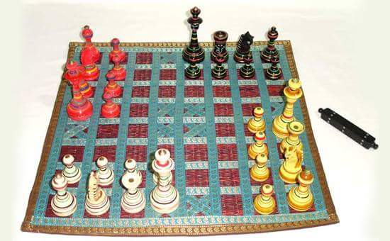 Sulândia Brinquedos - O xadrez é um jogo muito antigo, a origem na Índia é  a mais aceita, com o nome de chaturanga, sem data determinada, sabendo-se  apenas que foi antes de