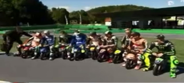 Video: Lucunya pembalap MotoGP menaiki MotoGP Mini