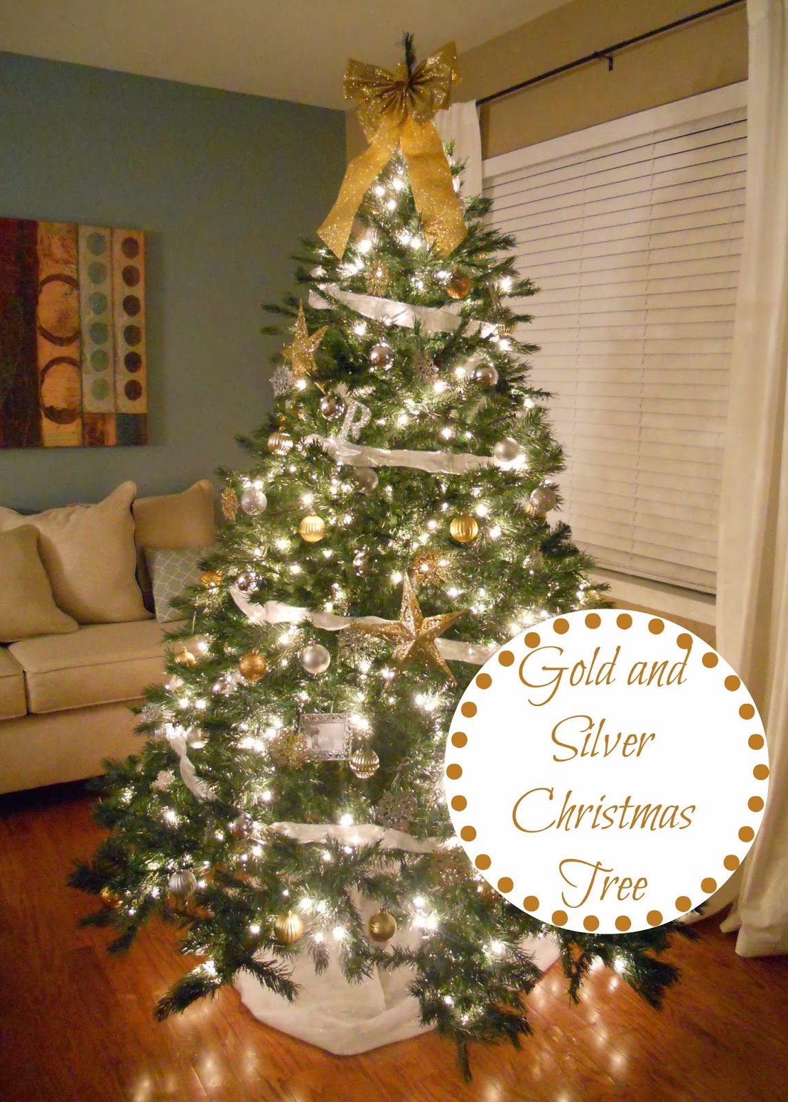 Decorating Cents: Gold and Silver Christmas Tree