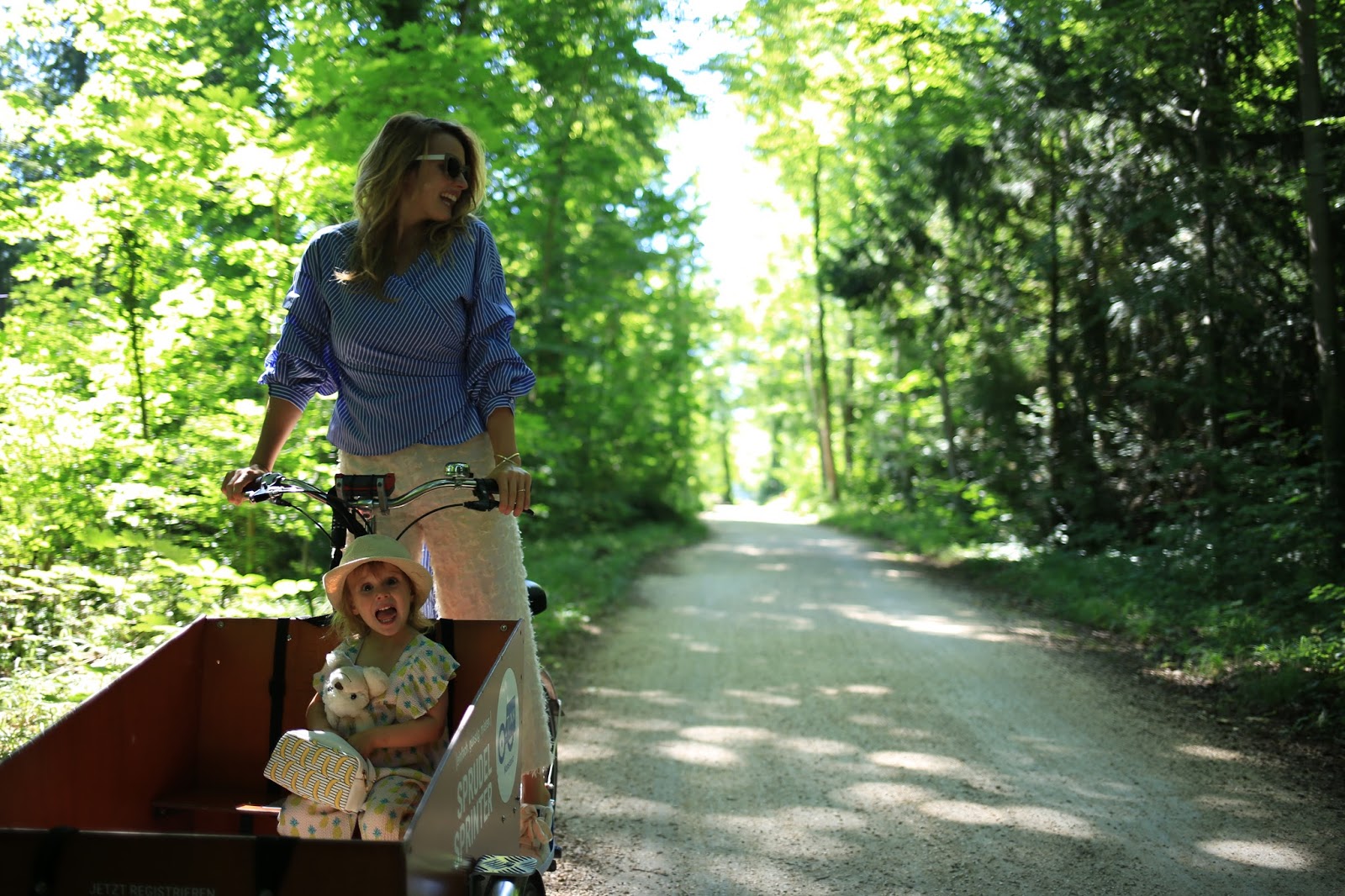 I Can Ride My Bike With No Handlebars. Bleeker Who