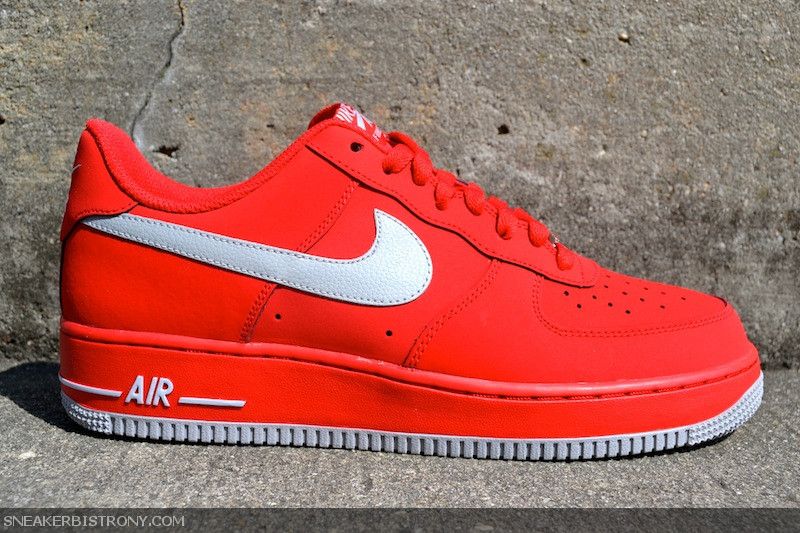 SNEAKER BISTRO - Streetwear Served w| Class: KICKS | Nike Air Force 1 Low