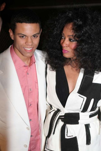 Dont Miss This Deep Dive Into The Bond Between Evan Ross And Michael Jackson - f0p4nbq