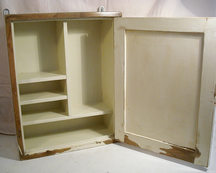 1Unik in Action Restored 1930s Bathroom