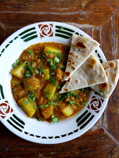 https://salzkorn.blogspot.com/2019/01/papa-bar-sudindisches-kartoffel-curry.html