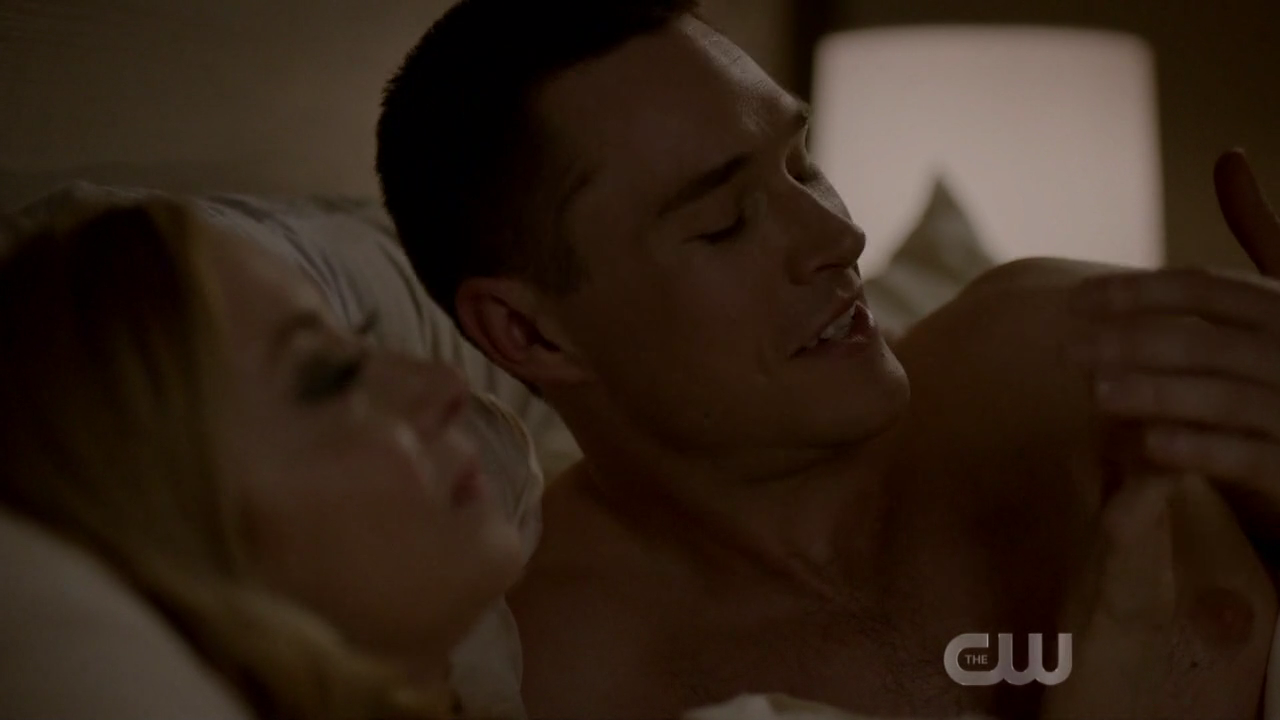 Dynasty newcomer Sam Underwood got his first shirtless scene in the latest ...