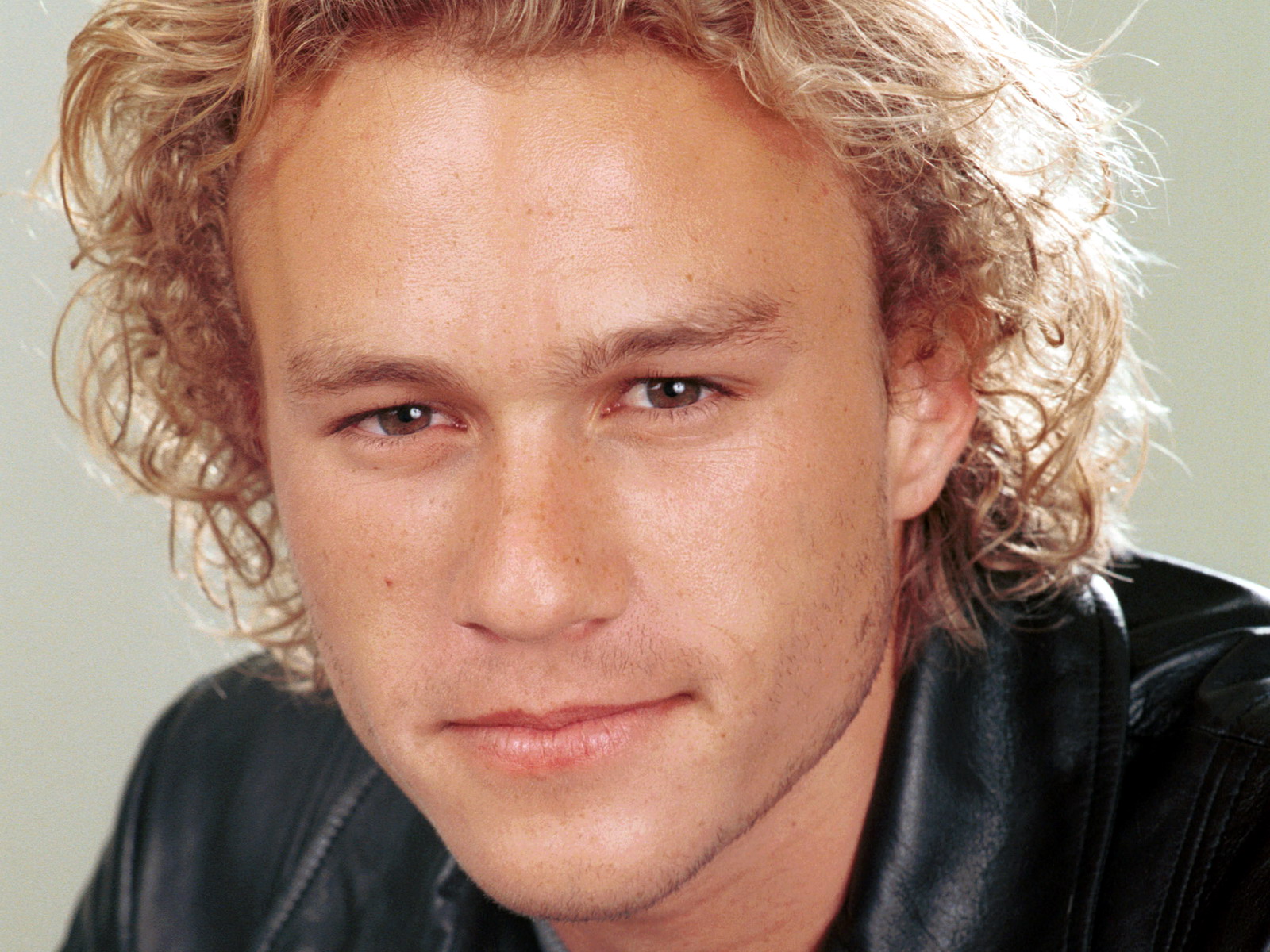 Muere el actor Heath Ledger Alexander Strauffon