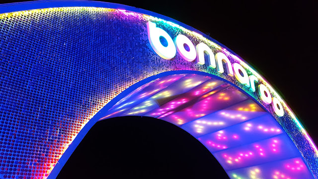 Bonnaroo Arch sparkle - Bonnaroo Chris 2017