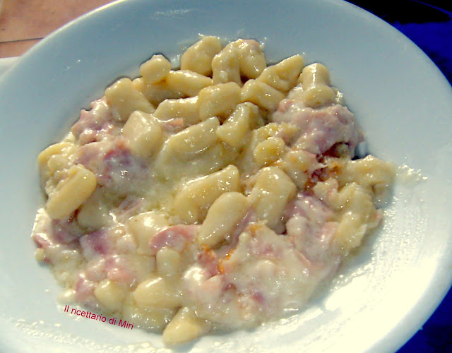 il ricettario di Miri Gnocchi cremosi ai formaggi e prosciutto cotto