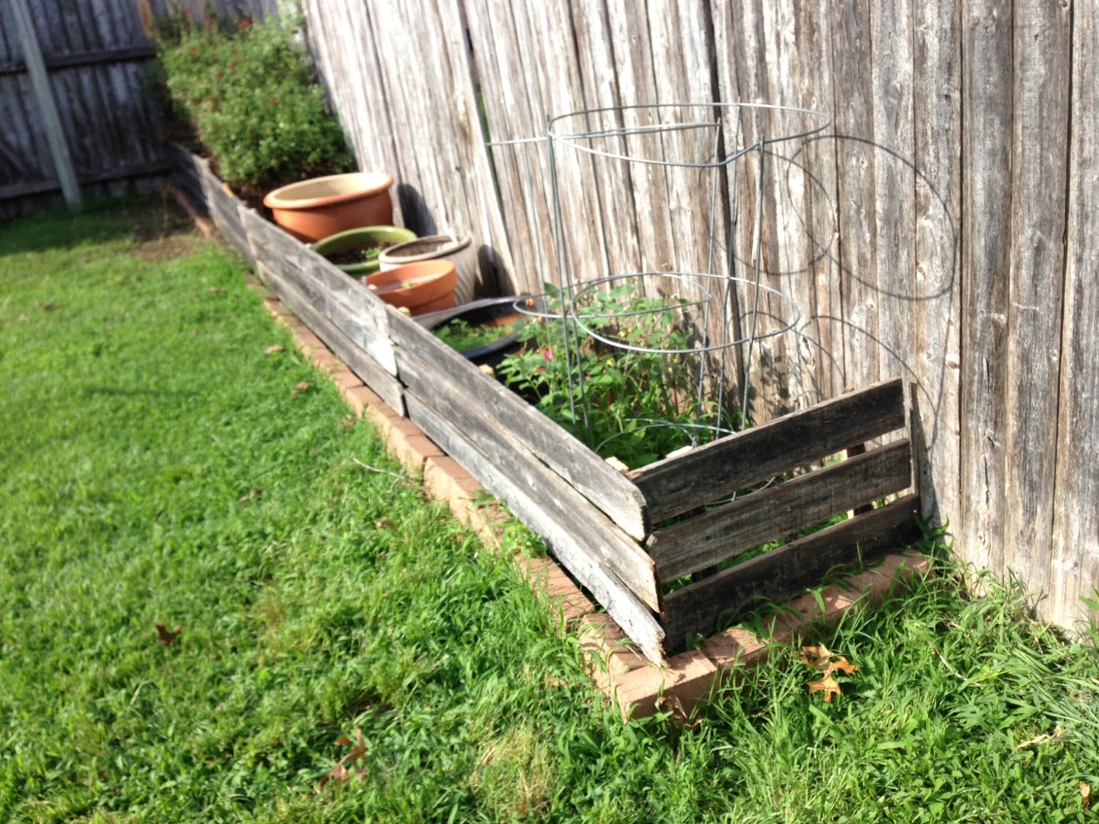 Pots, Pans & Paintbrushes Reclaimed Wood Planter Box Fences Part 1