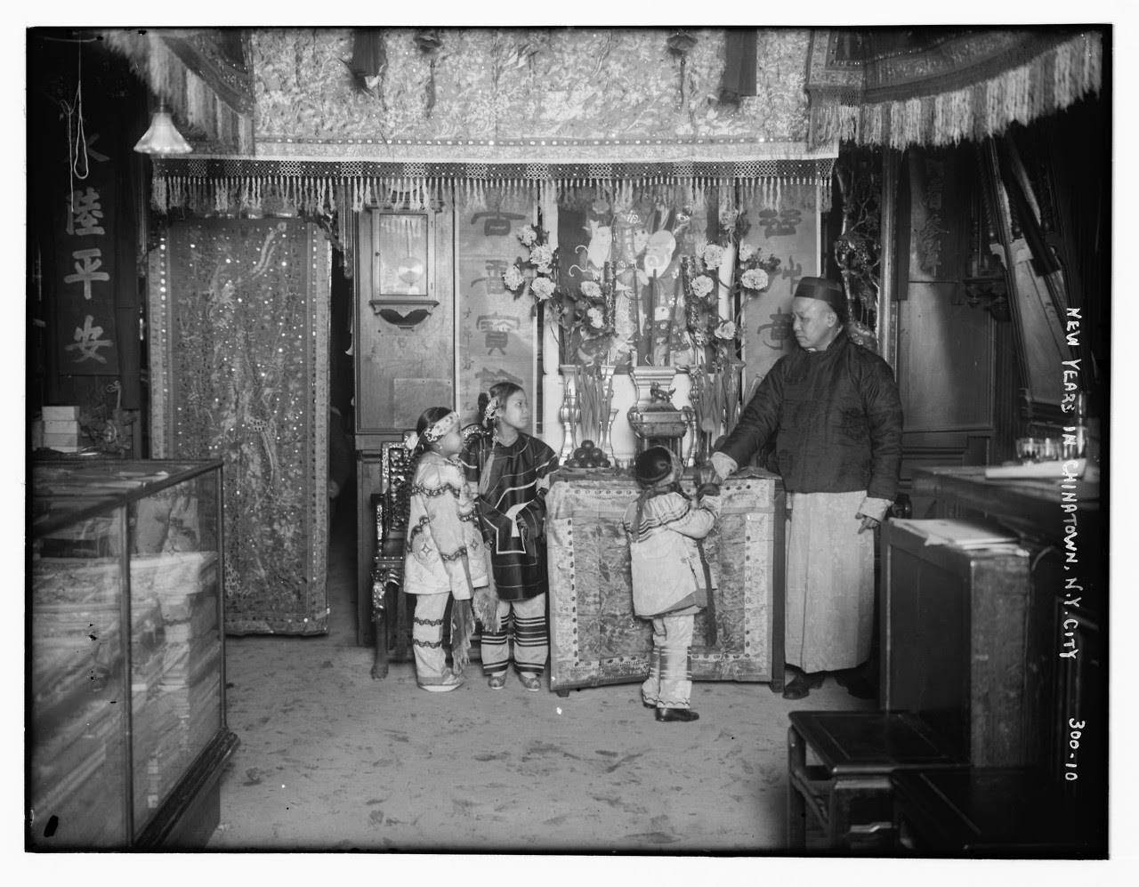Pictures of Lunar New Year in Chinatown, New York, ca. 1910 ~ Vintage