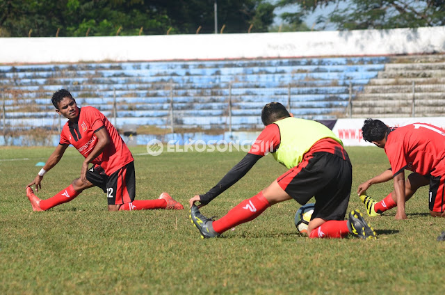 PSMP Mojokerto Latihan Jam 3 Sore Selama Ramadan PSMP Mojokerto Latihan Jam 3 Sore Selama Ramadan