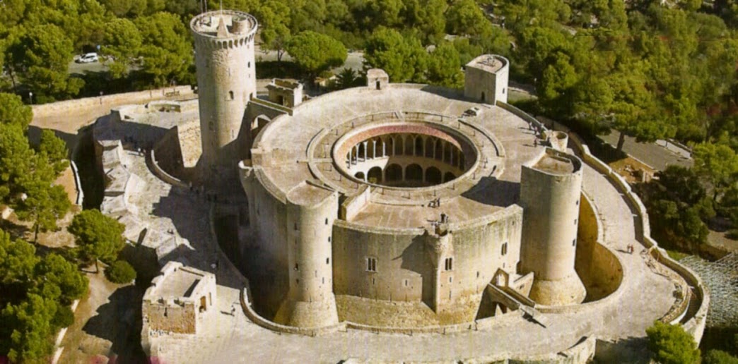 MI PARAISO ESCONDIDO: Vista aérea del Castillo de Bellver