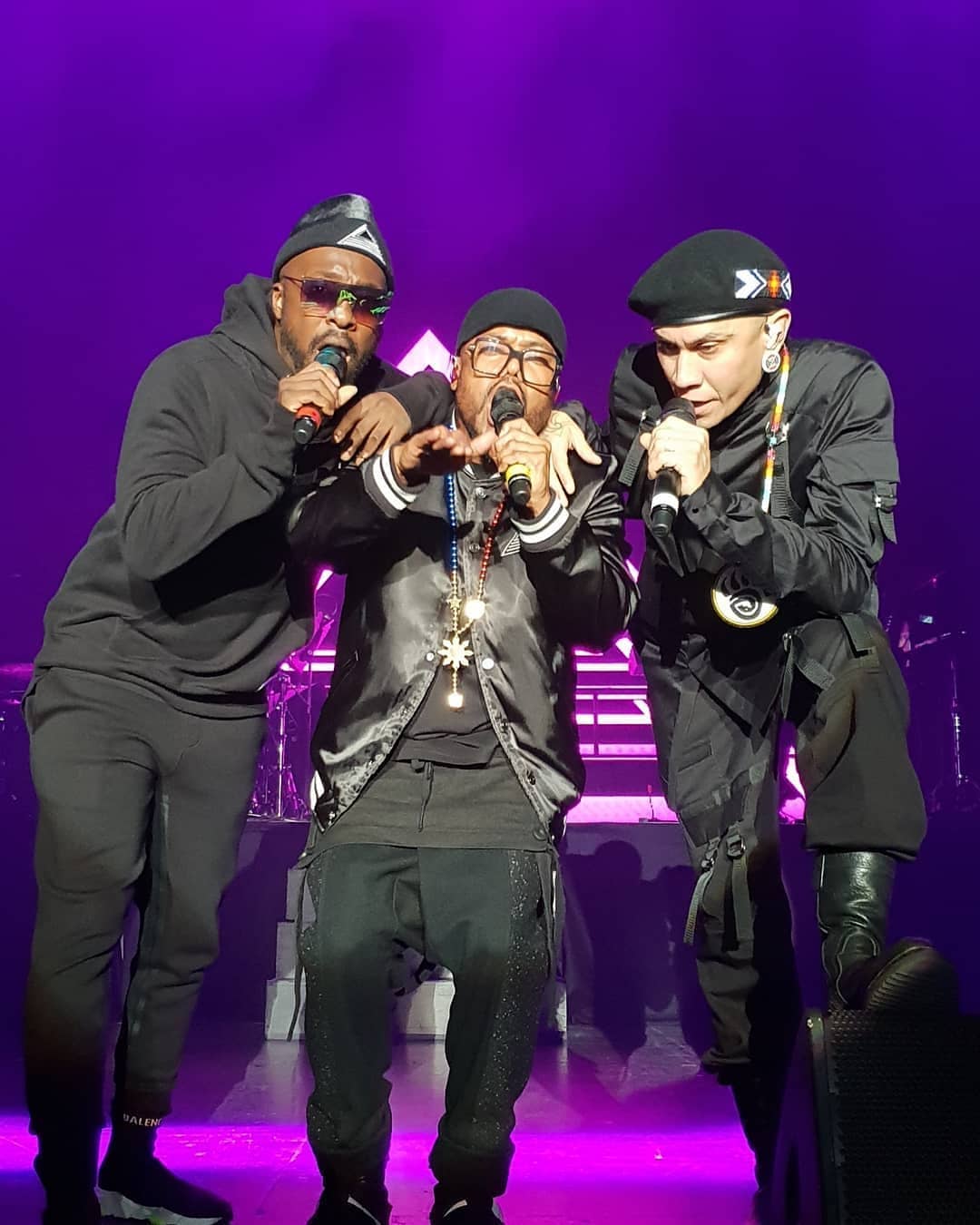 Mundo Black Eyed Peas Black Eyed Peas prossegue com a turnê e faz