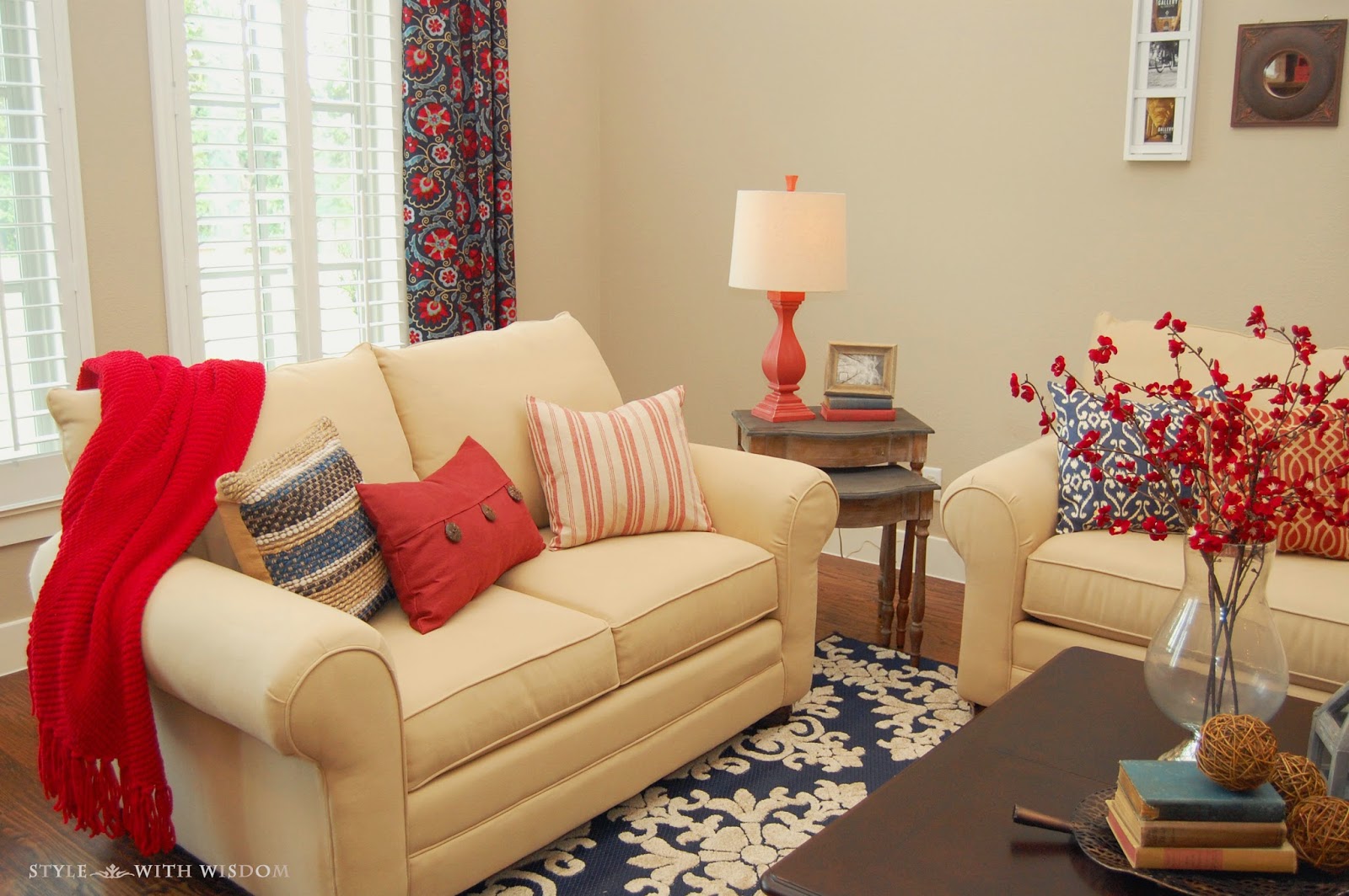 navy and red living room