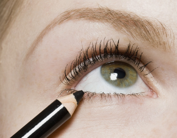 crayon noir muqueuse qui ne coule pas