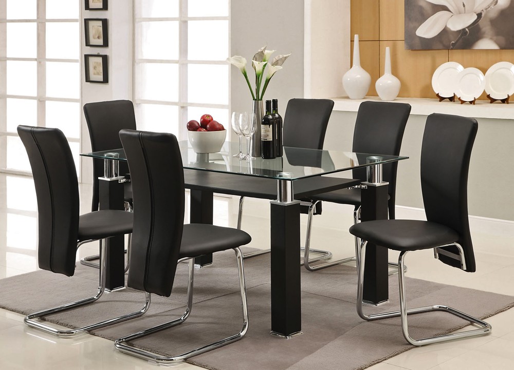 lienzoelectronico: Black Dining Table