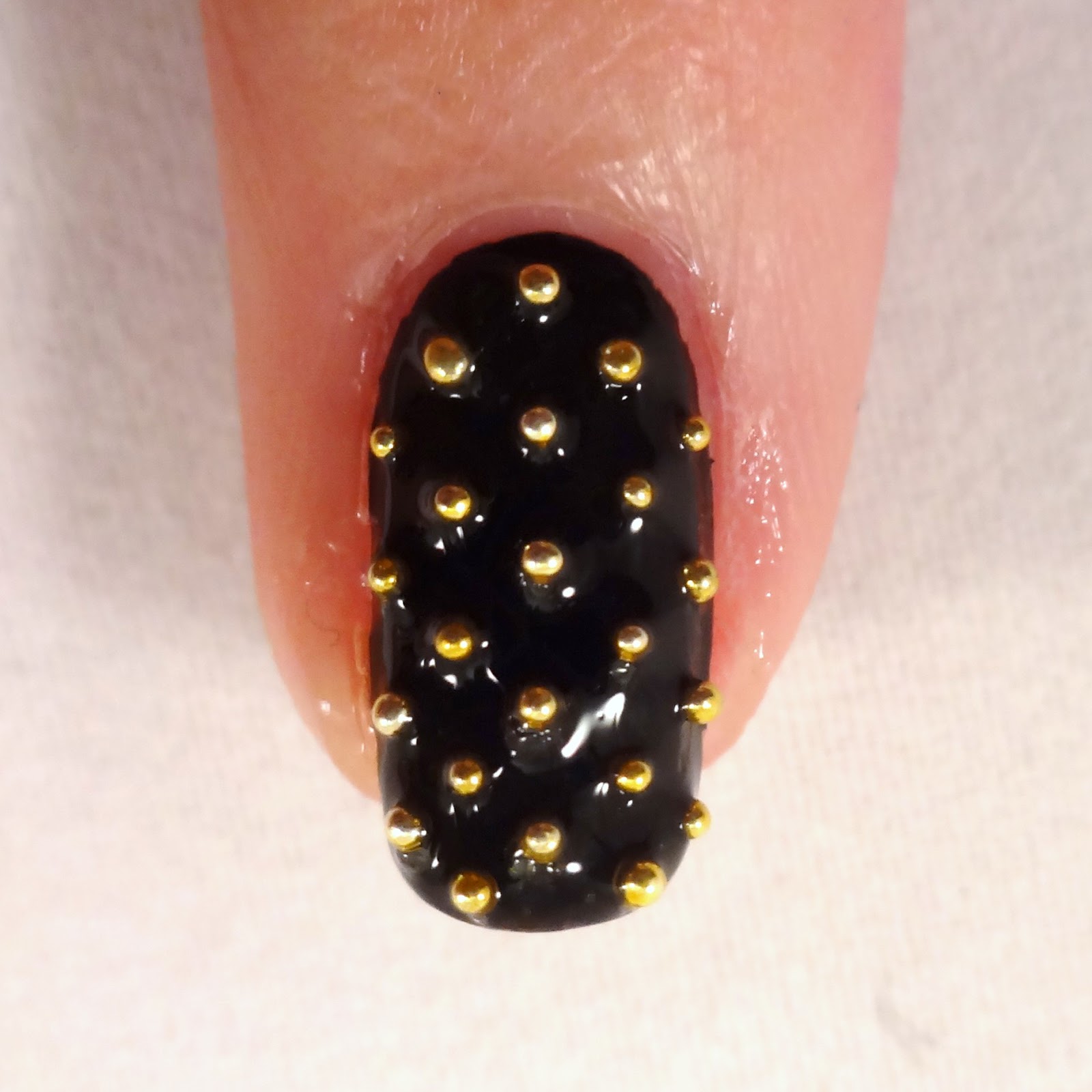 Gold Caviar Bead Nail