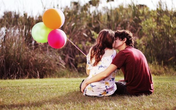Dudaktan Öpüşme Resimleri Romantik Fotoğraflar