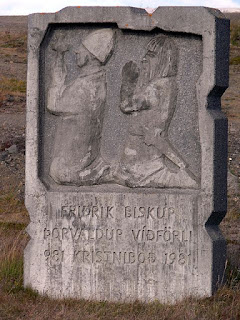 Торвальд Кодранссон и епископ Фридрик. Мемориал тысячелетия христианизации Исландии 981-1981