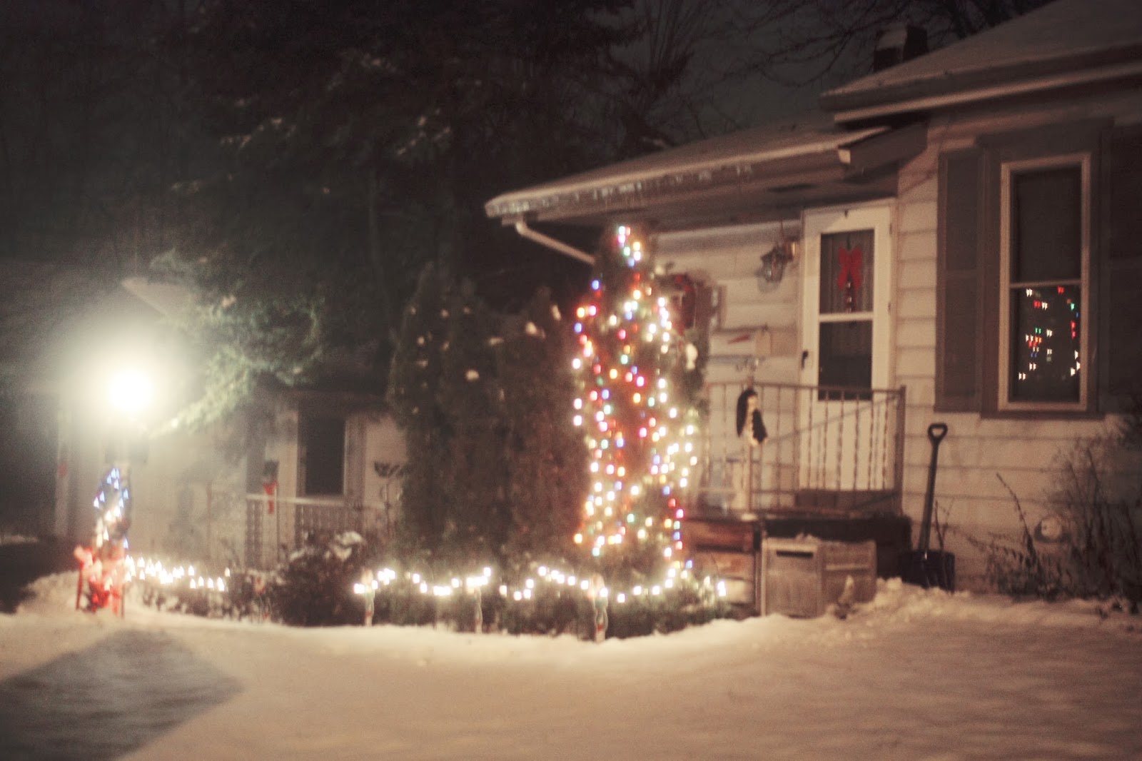 free falling christmas light walk