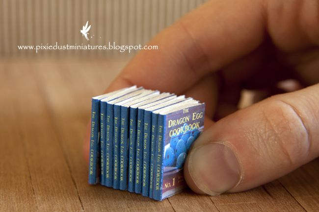 Pixie Dust Miniatures: Look - Cookbooks!