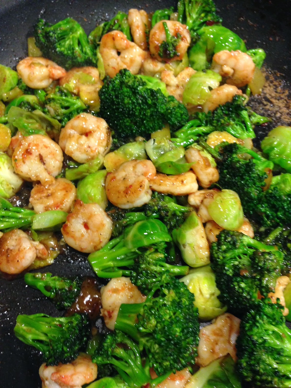 Boomerang Kitchen: Stir Fry Shrimp and Vegetables with Chinese Chili Sauce
