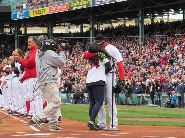 Red Sox  le hacen homenaje a David Ortiz en jornada inaugural en boston 