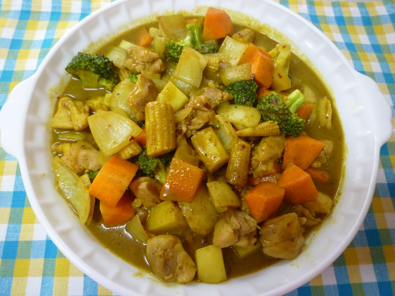 Fresh and simple cooking Curry Chicken with Broccoli, Carrot, Potato