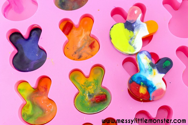How to make homemade crayons. Follow these easy instructions to recycle broken crayons into fun shaped crayons. A simple DIY and fun gift idea for toddlers and preschoolers as well as older kids. 'Knuffle Bunny' book activity idea.
