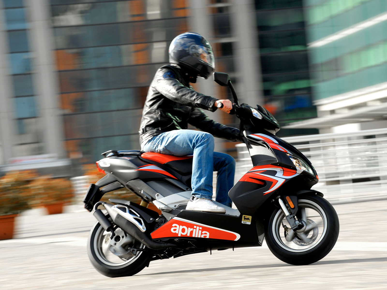 2011 Aprilia SR50 Scooter pictures, Insurance information