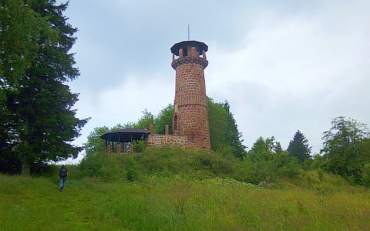 Wzgórza Włodzickie. Wieża widokowa na Włodzickiej Górze.
