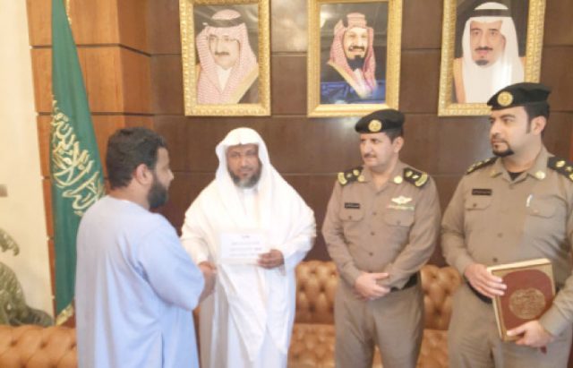 Saudi inmate writes all Qur’an chapters by hand in 4 months