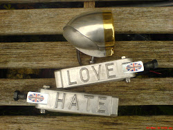 LOVE HATE FOOTPEGS WITH ALU BODY/BRASS BEZEL TAIL LAMP