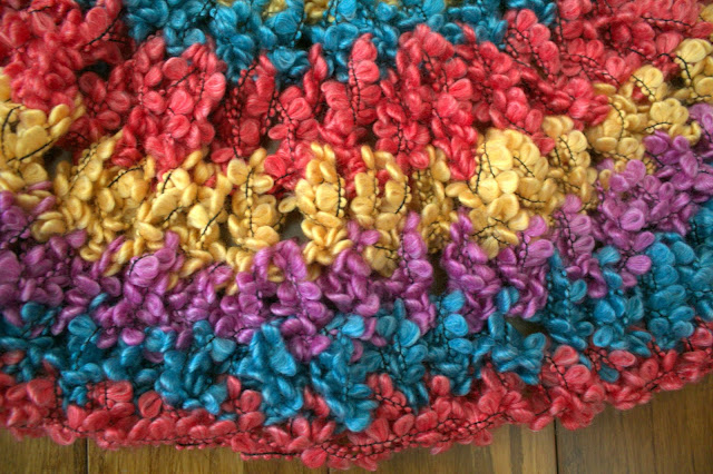 DIY // Crochet Circle Rug/Throw How To & Free Crochet Pattern!