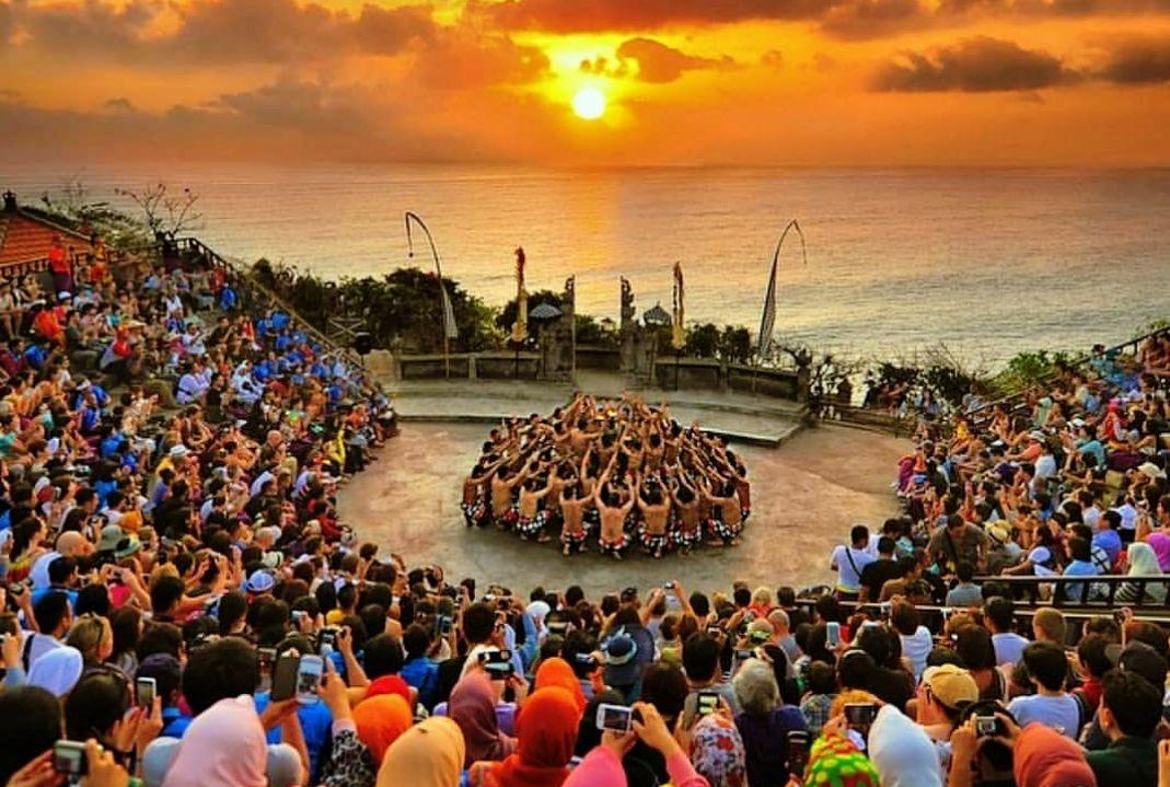 Liburan asik ke Pura Uluwatu Bali  JDlines.com