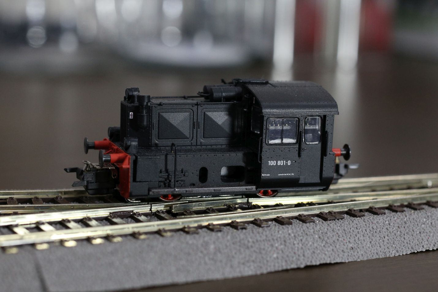 （写真は3線式用のKöfなのでイメージとして置いて見ただけで動かす事はできない）