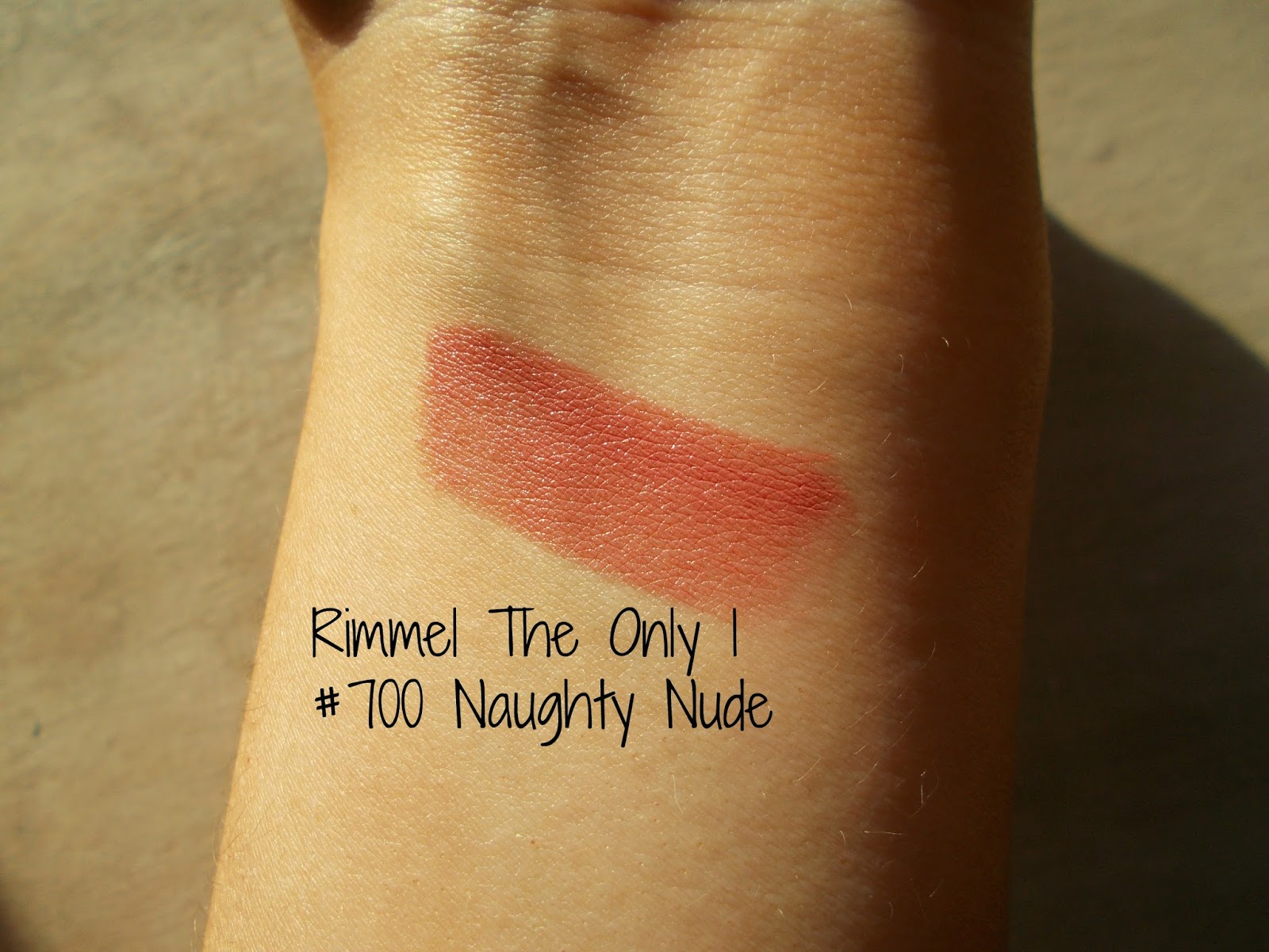 Rimmel The Only 1 lipstick 700 Naughty Nude swatch