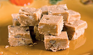 Pumpkin and marshmallow fudge: Classic Halloween recipe of a milk-based fudge toffee containing pumpkin and milk chocolate chips in the mix