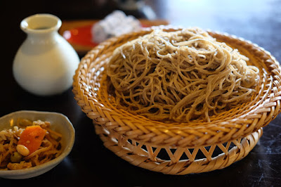 朝日そば ふじもり　玄そば　細打ちの黒目のお蕎麦