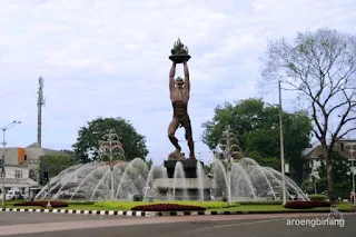 patung pemuda membangun jakarta