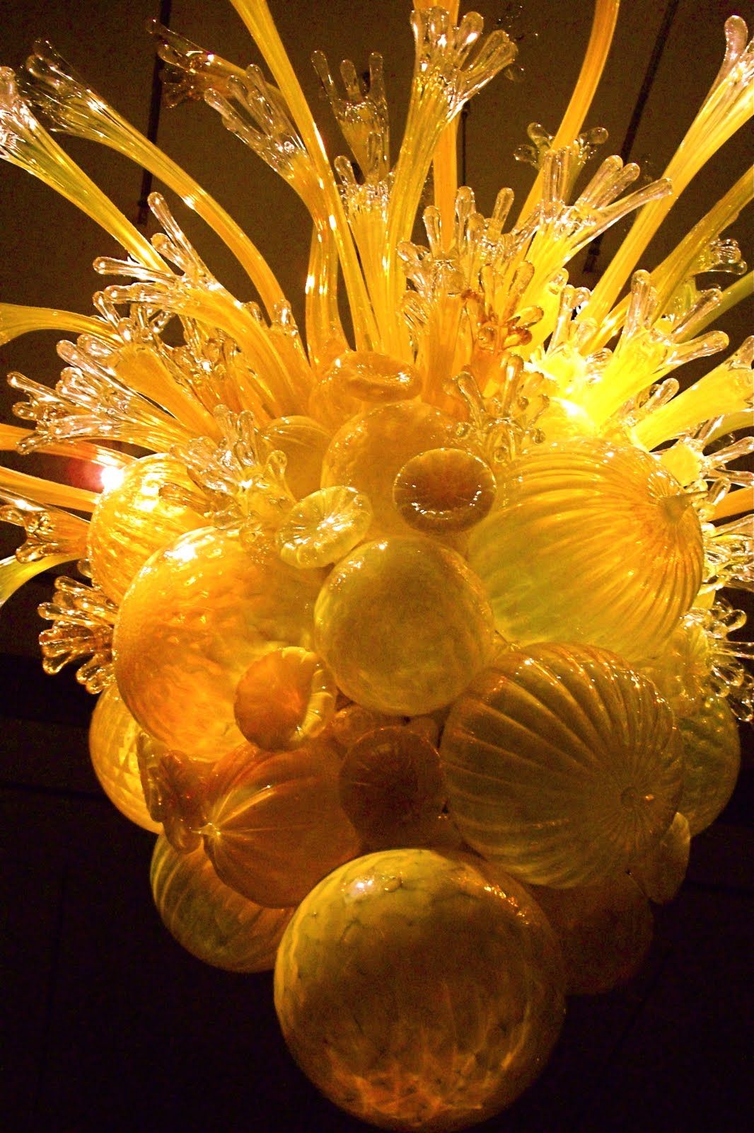 Ms. Moffatt Dale Chihuly Art Glass Sculpture