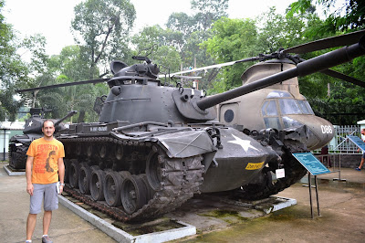 Carro de combate en el exterior del Museo de Recuerdos de Guerra